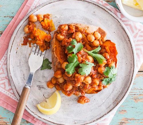 Vegan chickpea curry jacket potatoes